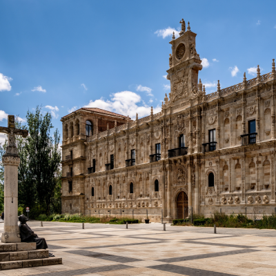 Verzaubernde 12-tägige Rundreise zu den Schätzen Nordspaniens in historischen Parador-Hotels