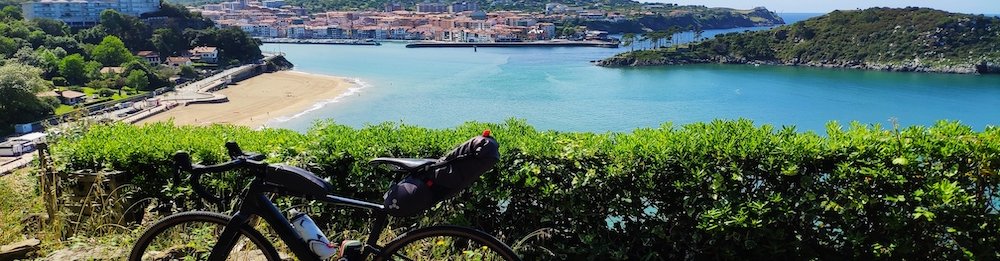 Mit dem Fahrrad an der baskischen Küste entlang